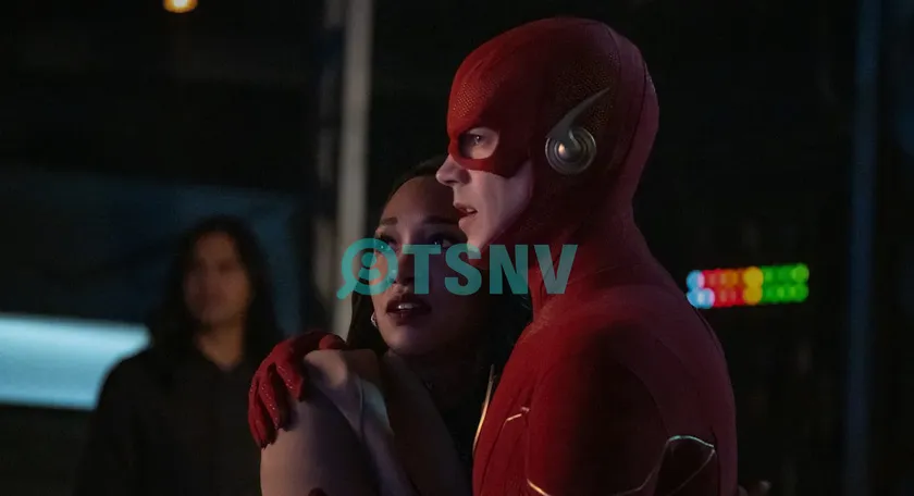 Barry Allen cứu Iris