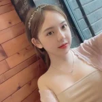 Trần Huyền Châu là ai ?